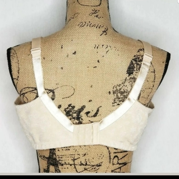 Underscore Wireless Full Coverage Bra 40C‎ - Picture 7 of 10